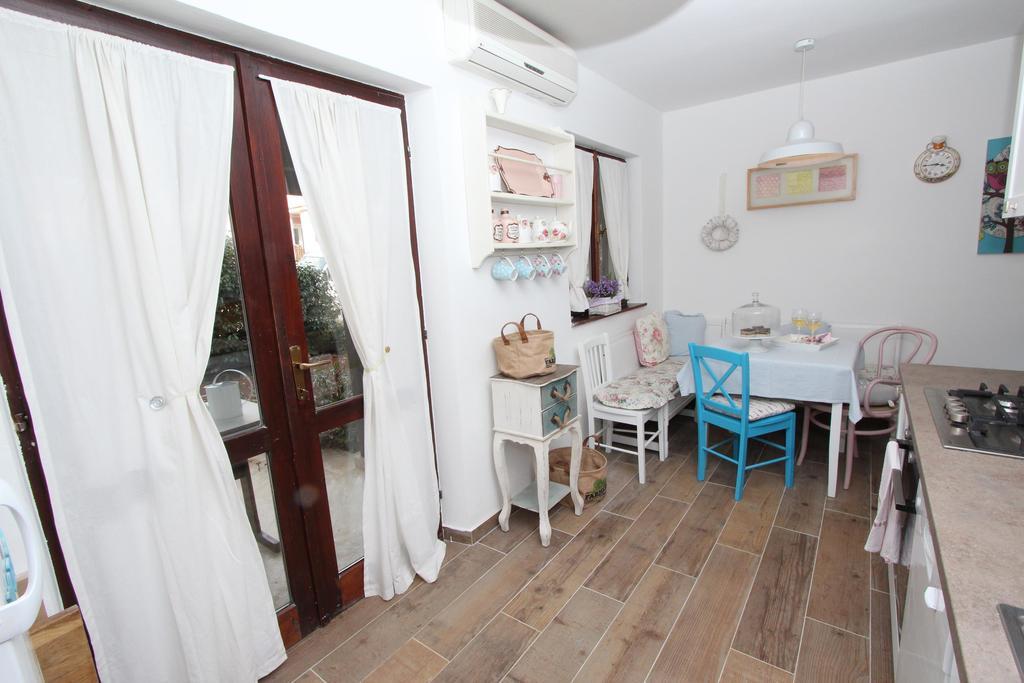 Apartments Apollonio Rovinj Exterior photo